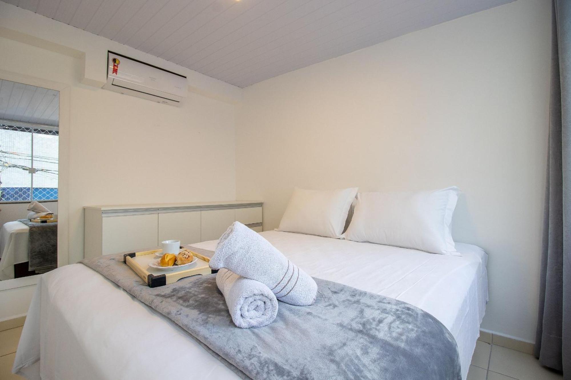 Joa24 - 2 Dorm, Totalmente Climatizado, Garagem Apartamento *
