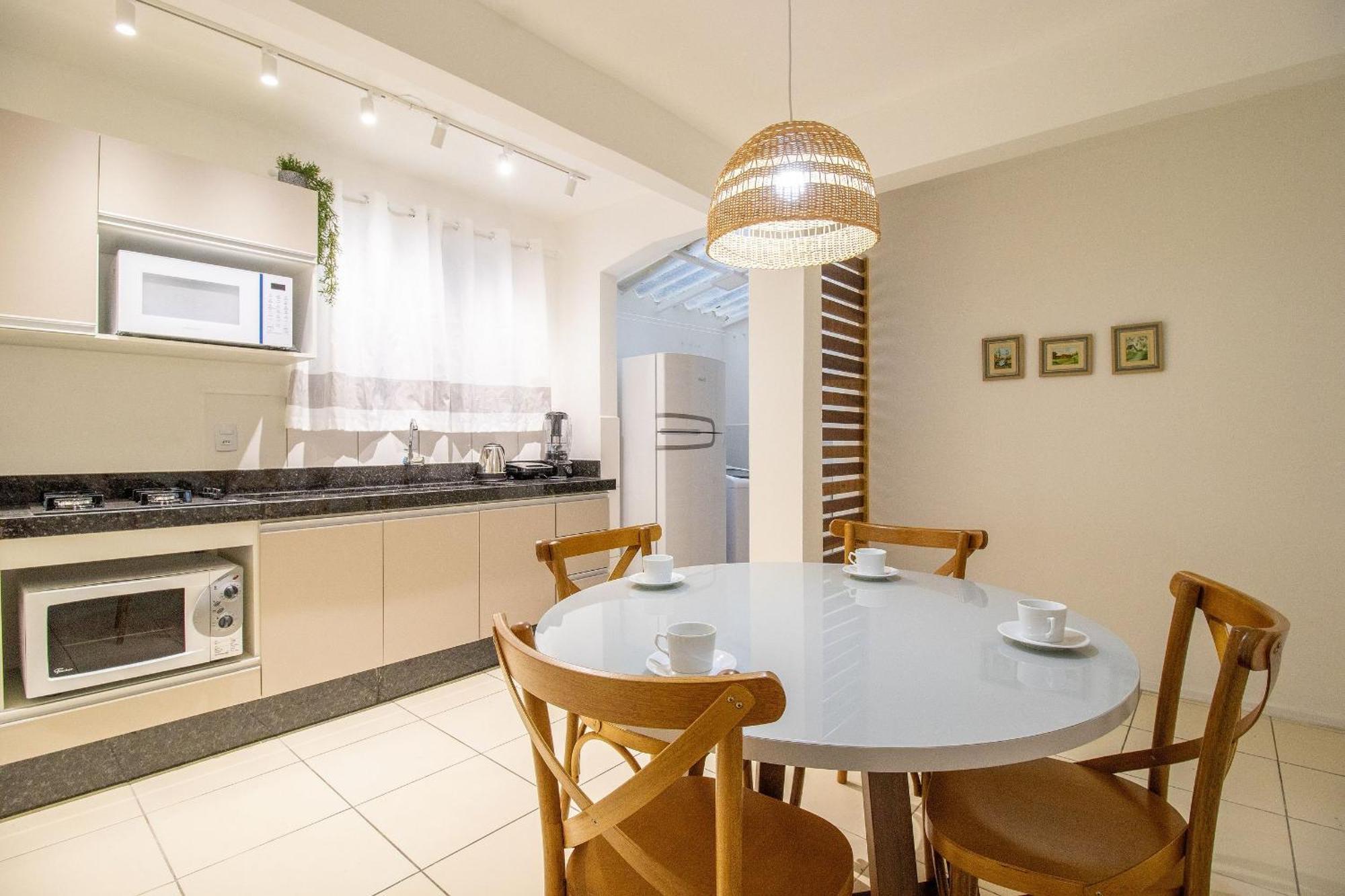 Joa24 - 2 Dorm, Totalmente Climatizado, Garagem Apartamento *